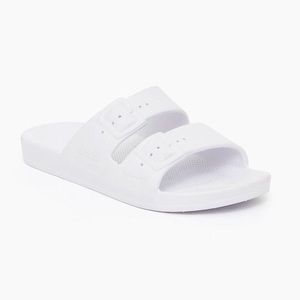 Freedom Moses White Women’s Sandals 37/38 NWT!
